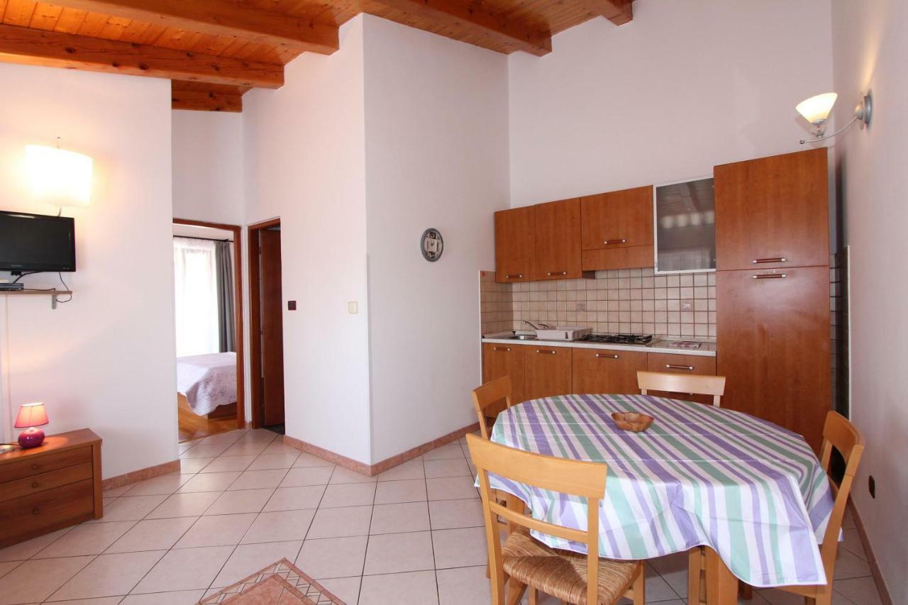Apartments Villa Mara Rovinj Oda fotoğraf